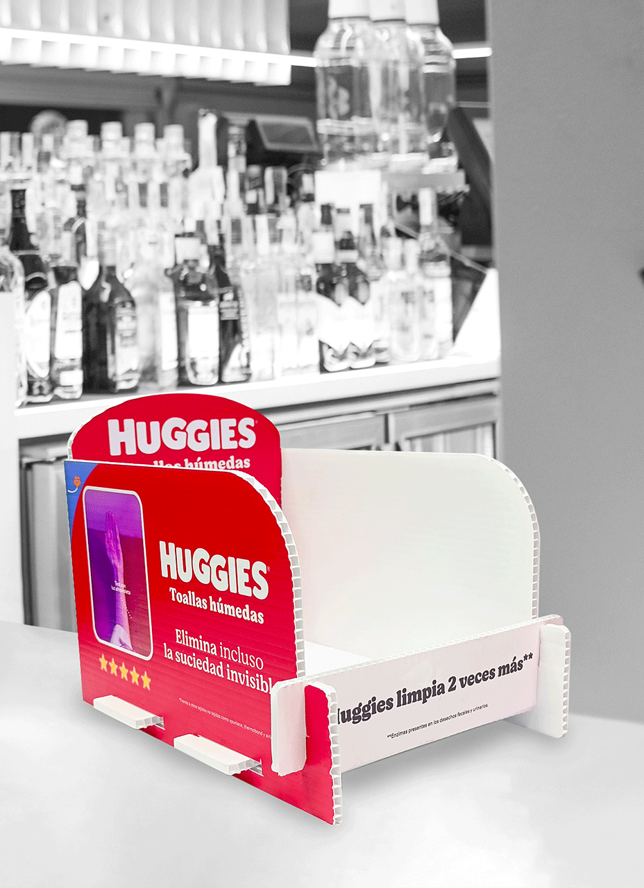 Exhibidor Huggies